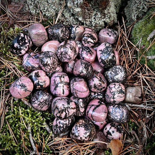 Rhodonite, tumbled